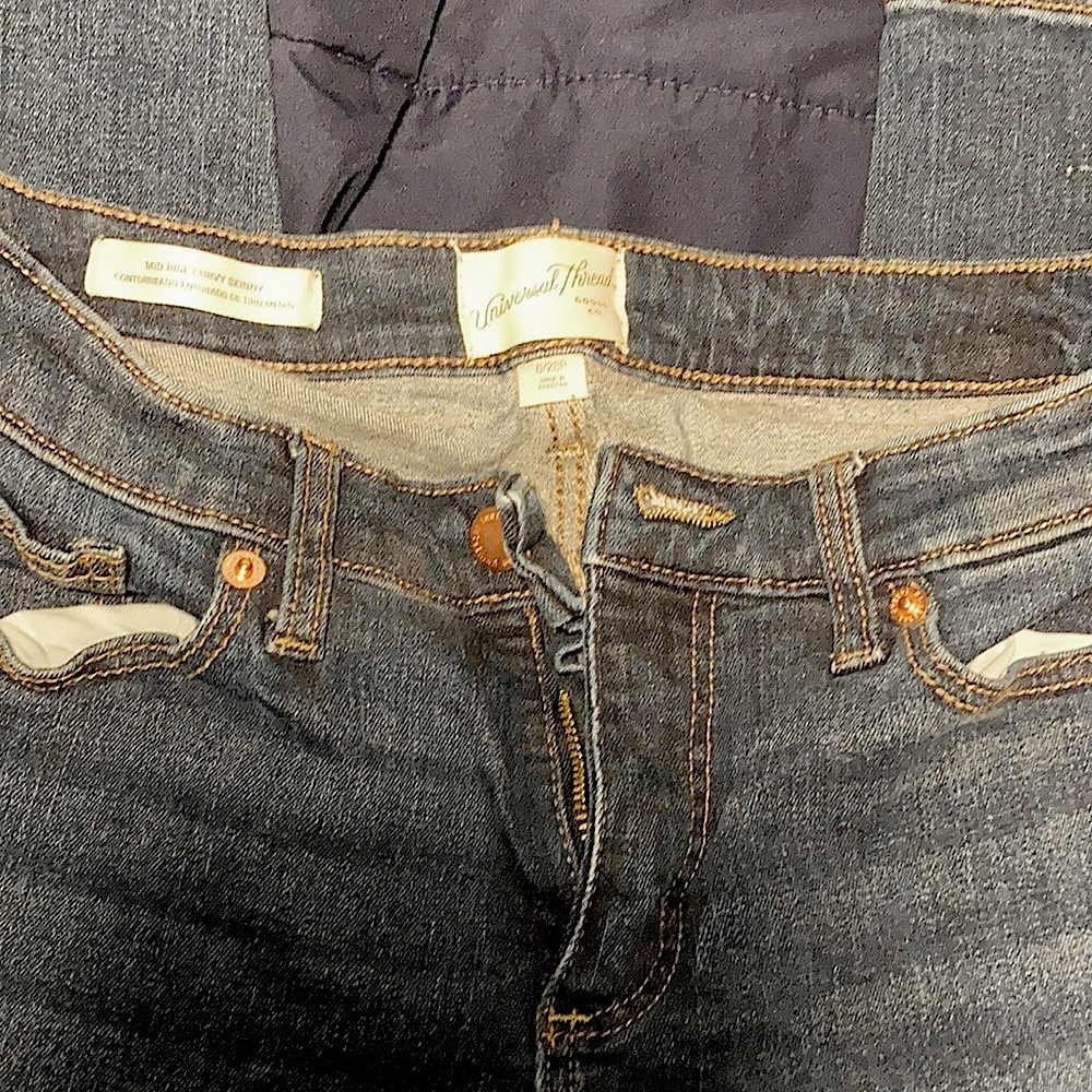 Universal Thread Mid-Rise Curvy Skinny
